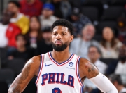 新利下载-NBA球员受伤下场，球队一度落后